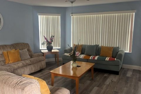 Apartamento en alquiler en Kissimmee, Florida, 3 dormitorios, 119.57 m2 № 1873127 - foto 3