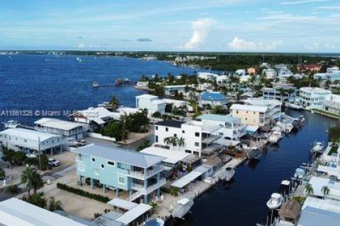 House in Key Largo, Florida 3 bedrooms, 99.22 sq.m. № 1889488 - photo 12
