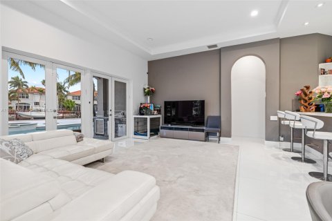 Купить виллу или дом в Холливуд, Флорида 6 спален, 452.25м2, № 1942703 - фото 30