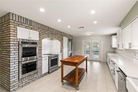 Villa ou maison à louer à Winter Springs, Floride: 4 chambres, 238.02 m2 № 2111111 - photo 17
