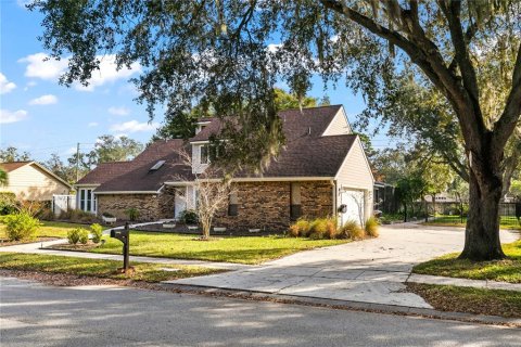 Villa ou maison à louer à Winter Springs, Floride: 4 chambres, 238.02 m2 № 2111111 - photo 3