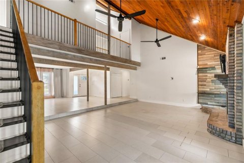Villa ou maison à louer à Winter Springs, Floride: 4 chambres, 238.02 m2 № 2111111 - photo 21