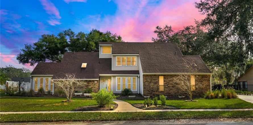 Villa ou maison à Winter Springs, Floride 4 chambres, 238.02 m2 № 2111111