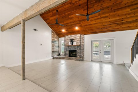 Villa ou maison à louer à Winter Springs, Floride: 4 chambres, 238.02 m2 № 2111111 - photo 14