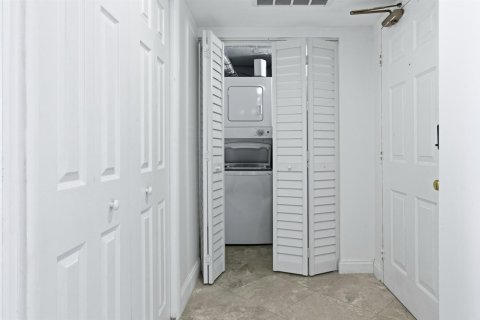 Copropriété à vendre à West Palm Beach, Floride: 2 chambres, 108.7 m2 № 2247939 - photo 14