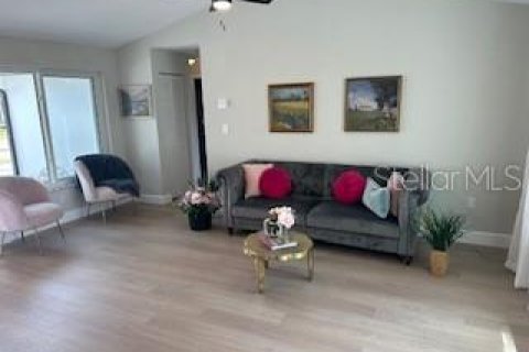 Villa ou maison à vendre à New Port Richey, Floride: 2 chambres, 113.9 m2 № 1602382 - photo 25