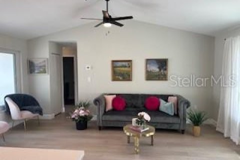 Villa ou maison à vendre à New Port Richey, Floride: 2 chambres, 113.9 m2 № 1602382 - photo 23