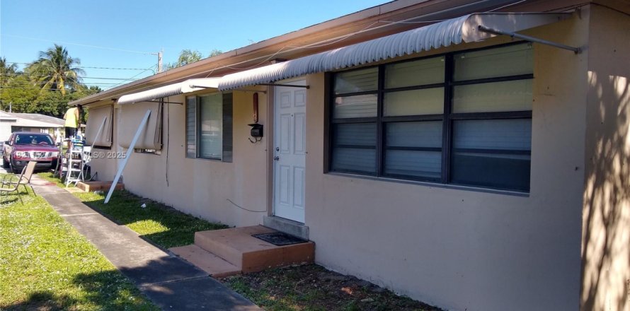 Casa en Hollywood, Florida 1 dormitorio, 78.97 m2 № 1937966
