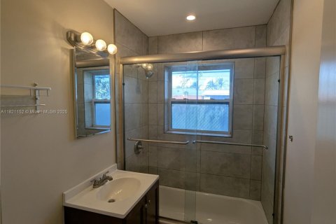Casa en alquiler en Hollywood, Florida, 1 dormitorio, 78.97 m2 № 1937966 - foto 5