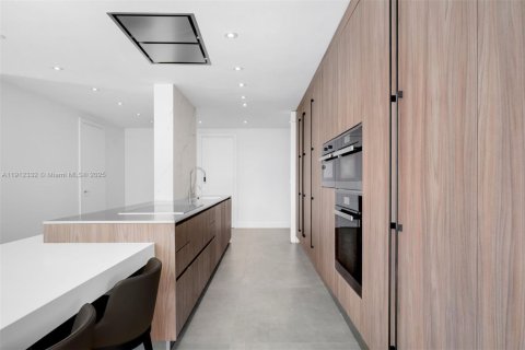 Copropriété à vendre à Miami Beach, Floride: 4 chambres, 255.67 m2 № 1966827 - photo 9