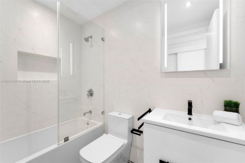 Copropriété à vendre à Miami Beach, Floride: 4 chambres, 255.67 m2 № 1966827 - photo 22