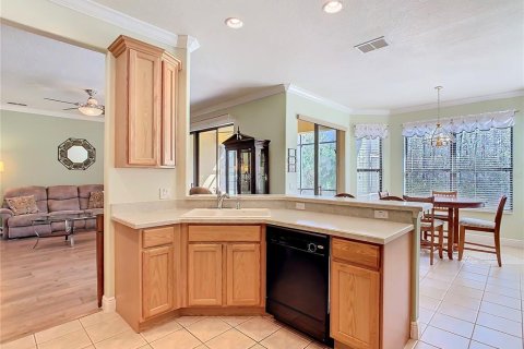 House in Poinciana, Florida 2 bedrooms, 149.94 sq.m. № 1561928 - photo 9
