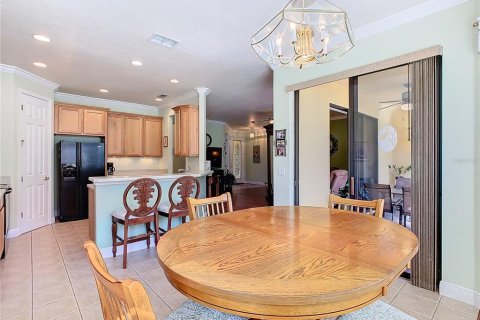 House in Poinciana, Florida 2 bedrooms, 149.94 sq.m. № 1561928 - photo 16
