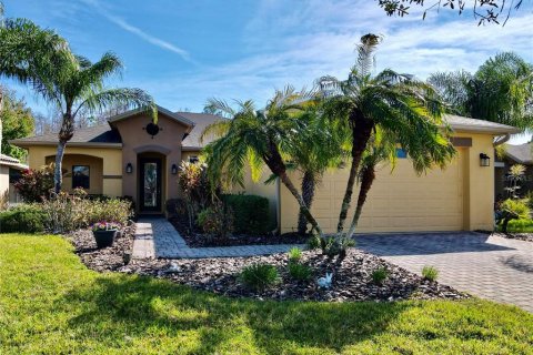 House in Poinciana, Florida 2 bedrooms, 149.94 sq.m. № 1561928 - photo 2