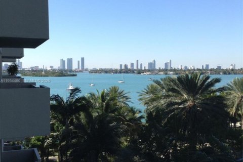 Снять в аренду кондоминиум в Майами-Бич, Флорида 1 спальня, 67.73м2, № 2009764 - фото 2