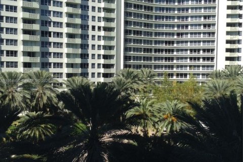 Снять в аренду кондоминиум в Майами-Бич, Флорида 1 спальня, 67.73м2, № 2009764 - фото 10