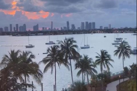 Снять в аренду кондоминиум в Майами-Бич, Флорида 1 спальня, 67.73м2, № 2009764 - фото 19