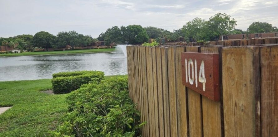 Touwnhouse à West Palm Beach, Floride 2 chambres, 114.83 m2 № 1227722