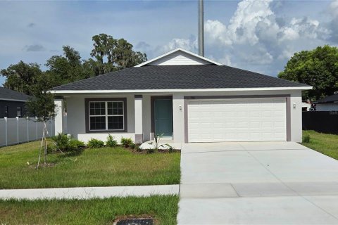 House in Wimauma, Florida 4 bedrooms, 148.36 sq.m. № 2156027