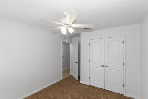 House in Wimauma, Florida 4 bedrooms, 148.36 sq.m. № 2156027 - photo 5