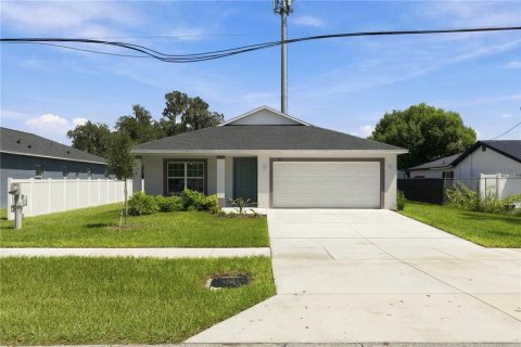 House in Wimauma, Florida 4 bedrooms, 148.36 sq.m. № 2156027 - photo 28