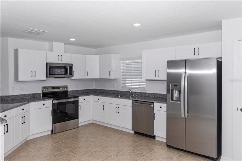 House in Wimauma, Florida 4 bedrooms, 148.36 sq.m. № 2156027 - photo 7