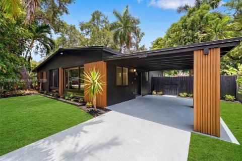 Casa en venta en Fort Lauderdale, Florida, 3 dormitorios, 97.27 m2 № 2338294 - foto 2