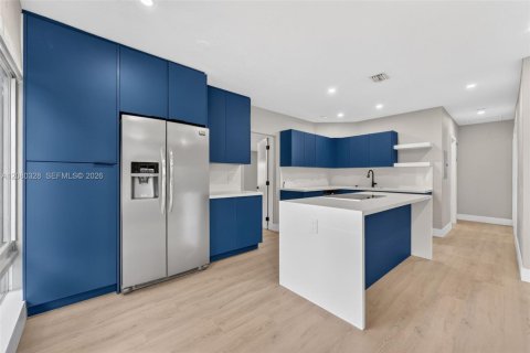 Casa en venta en Fort Lauderdale, Florida, 3 dormitorios, 97.27 m2 № 2338294 - foto 5