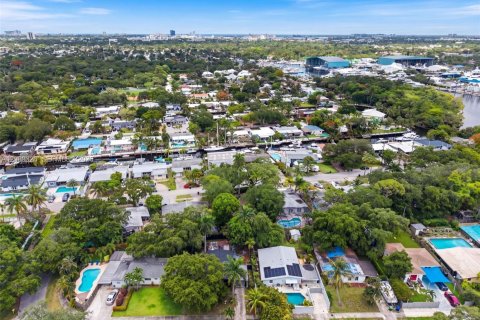 Casa en venta en Fort Lauderdale, Florida, 3 dormitorios, 97.27 m2 № 2338294 - foto 19