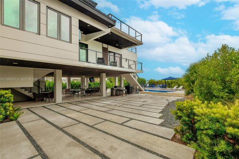 Снять в аренду виллу или дом в Ки-Ларго, Флорида 5 спален, 308.16м2, № 2020277 - фото 10