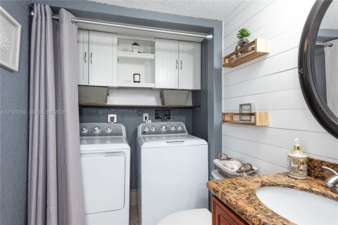 Copropriété à vendre à Davie, Floride: 3 chambres, 153.66 m2 № 2407877 - photo 14