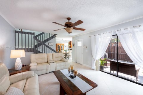 Copropriété à vendre à Davie, Floride: 3 chambres, 153.66 m2 № 2407877 - photo 8