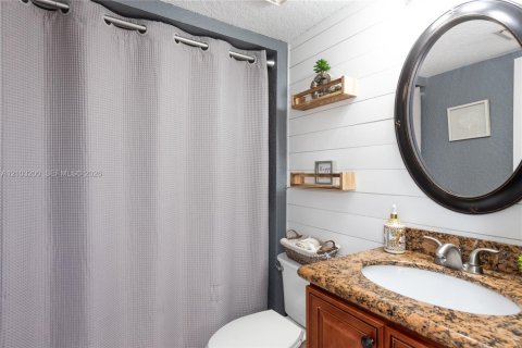 Copropriété à vendre à Davie, Floride: 3 chambres, 153.66 m2 № 2407877 - photo 13