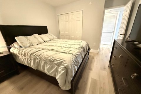 Condo in Tamarac, Florida, 2 bedrooms  № 1889995 - photo 21