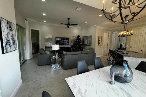 Apartment in Vero Beach, Florida 2 bedrooms, 145.95 sq.m. № 2083271 - photo 7