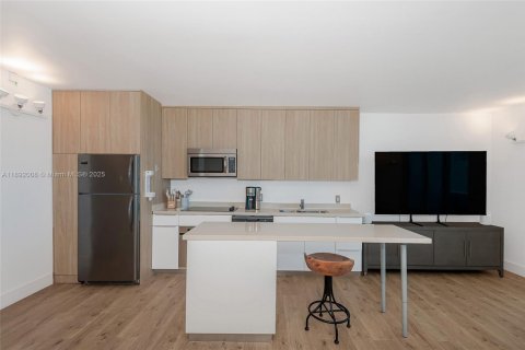 Снять в аренду кондоминиум в Майами-Бич, Флорида 55.74м2, № 1943963 - фото 4