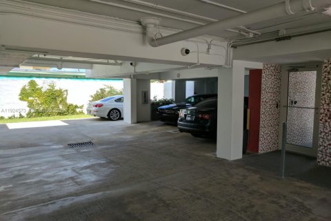 Appartement à louer à Miami, Floride: 1 chambre, 74.32 m2 № 1982937 - photo 18