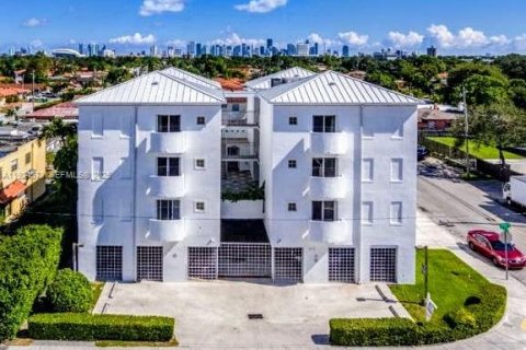 Appartement à louer à Miami, Floride: 1 chambre, 74.32 m2 № 1982937 - photo 11