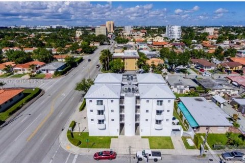 Appartement à louer à Miami, Floride: 1 chambre, 74.32 m2 № 1982937 - photo 14