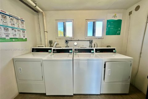 Appartement à louer à Miami, Floride: 1 chambre, 74.32 m2 № 1982937 - photo 17