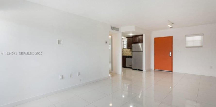 Appartement à Miami, Floride 1 chambre, 74.32 m2 № 1982937