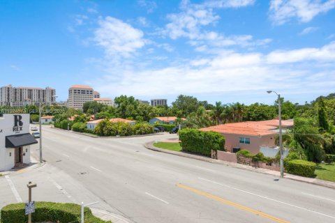 Appartement à louer à Miami, Floride: 1 chambre, 74.32 m2 № 1982937 - photo 15