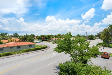 Appartement à louer à Miami, Floride: 1 chambre, 74.32 m2 № 1982937 - photo 16