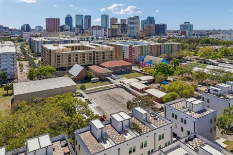 Adosado en venta en Tampa, Florida, 3 dormitorios, 195.47 m2 № 2156925 - foto 5