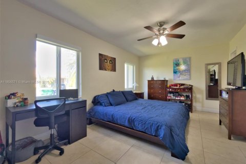 Villa ou maison à vendre à Miami, Floride: 3 chambres, 118.54 m2 № 1889947 - photo 5