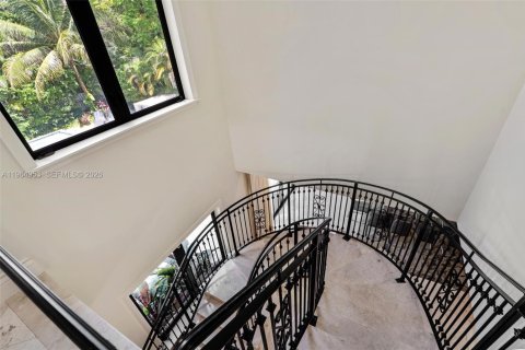 Casa en alquiler en Coral Gables, Florida, 6 dormitorios, 395.21 m2 № 2026337 - foto 18