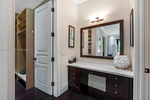 Casa en alquiler en Coral Gables, Florida, 6 dormitorios, 395.21 m2 № 2026337 - foto 29