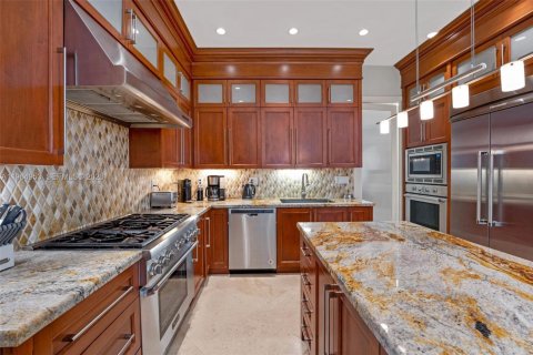 Casa en alquiler en Coral Gables, Florida, 6 dormitorios, 395.21 m2 № 2026337 - foto 11