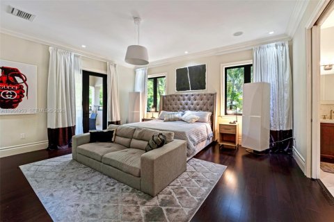 Casa en alquiler en Coral Gables, Florida, 6 dormitorios, 395.21 m2 № 2026337 - foto 5