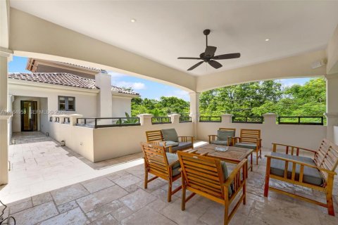 Casa en alquiler en Coral Gables, Florida, 6 dormitorios, 395.21 m2 № 2026337 - foto 4